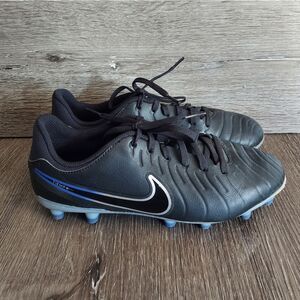 Nike Jr. Tiempo Legend 10 Academy FG Soccer Cleats Size 5Y